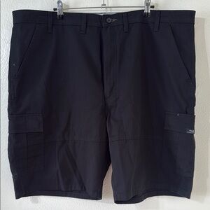 Wrangler Black Cargo Shorts men’s Classic Straight Cut size 44reg